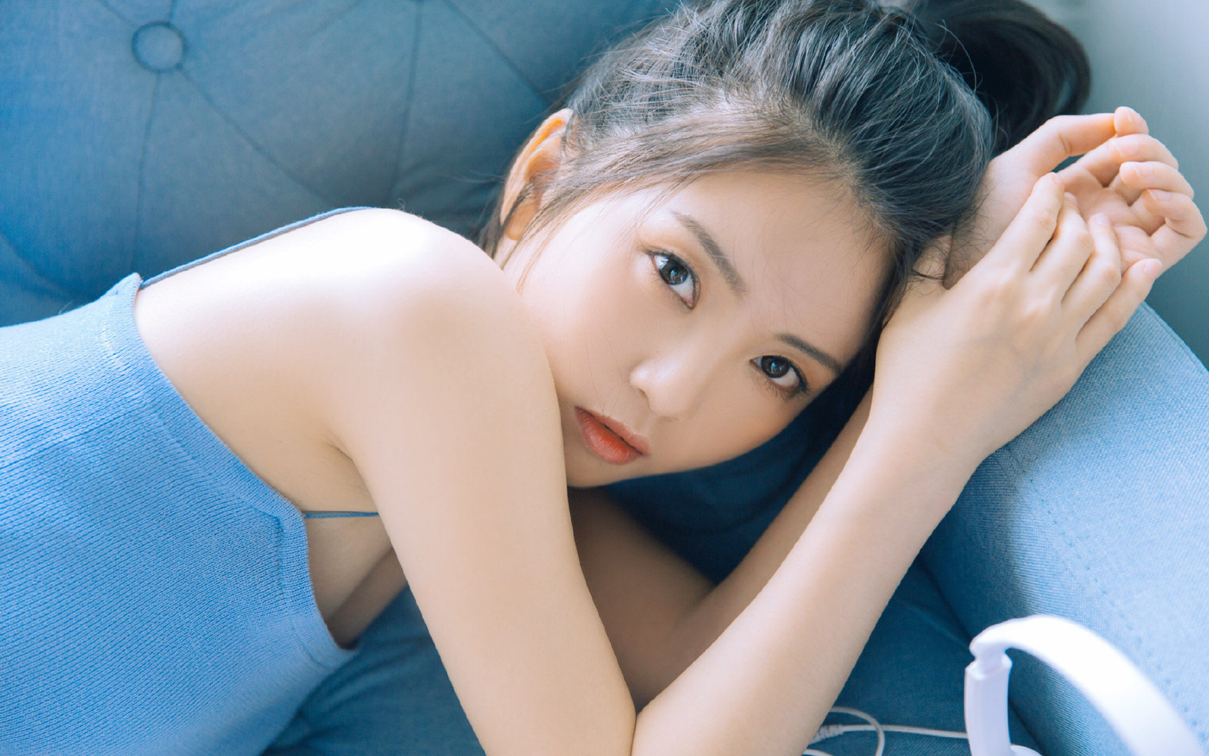 开云体育-强强碰撞：球场上的精彩瞬间令人热血沸腾，强强相碰