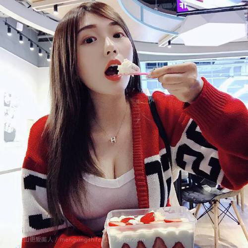 开云官方-最新足球赛况：女子比赛中的巅峰表现！，女子足球视频